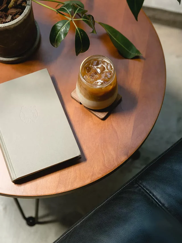 โต๊ะกาแฟไม้ทรงกลมสไตล์นอร์ดิก รุ่น Susumu - Image 6