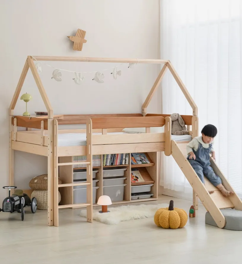 บ้านไม้เตียงเด็ก Flying house bed
